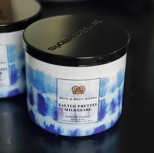 Bath and Body Works Salted Pretzel Milkshake 3 wick candle